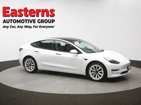 Used 2023 Tesla Model 3 Standard Range RWD image 40