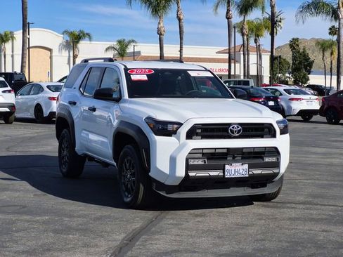 Used 2025 Toyota 4Runner SR5 image 3