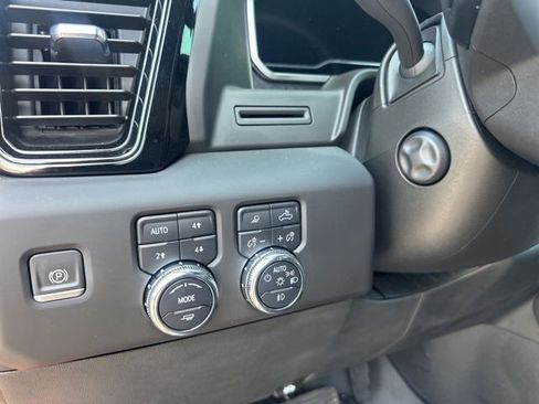 Used 2023 GMC Sierra 1500 AT4 w/ AT4 Preferred Package image 36