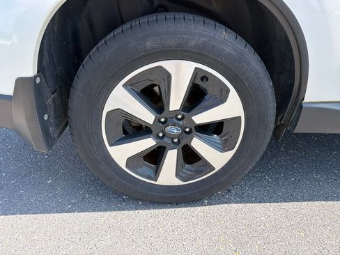 Used 2017 Subaru Forester 2.5i Premium w/ Protection Package #1 AWD/4WD image 11
