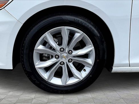 Used 2024 Chevrolet Malibu LT image 9