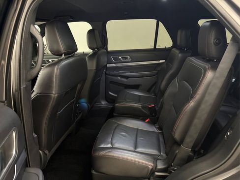 Used 2018 Ford Explorer Sport w/ Equipment Group 401A image 15