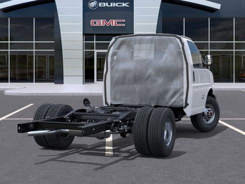 New 2025 GMC Savana 3500 w/ Power Convenience Package image 4
