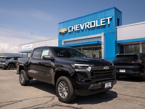 New 2025 Chevrolet Colorado LT w/ LT Convenience Package image 1