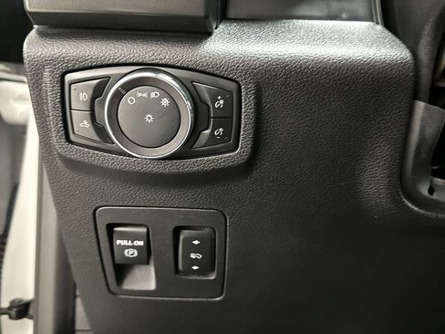Used 2020 Ford F150 XLT w/ Equipment Group 302A Luxury AWD/4WD image 45