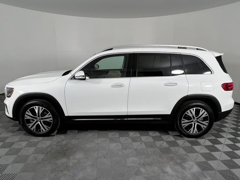 Used 2025 Mercedes-Benz GLB 250 image 9