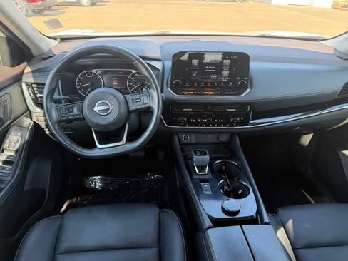Used 2023 Nissan Rogue SL w/ SL Premium Package AWD/4WD image 9