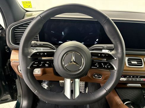 Used 2024 Mercedes-Benz GLS 450 4MATIC w/ Pinnacle Trim Package image 12