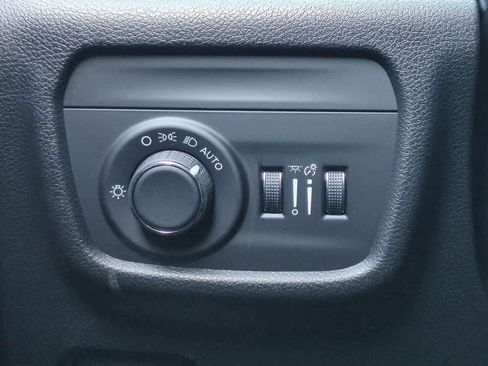 New 2025 Jeep Grand Cherokee L Laredo RWD image 18