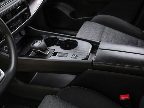 Used 2023 Nissan Rogue SV FWD image 24