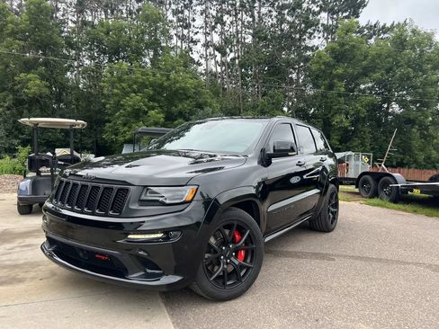 Used 2016 Jeep Grand Cherokee SRT AWD/4WD image 3