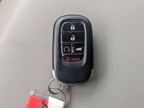 Used 2024 Honda Pilot EX-L image 32