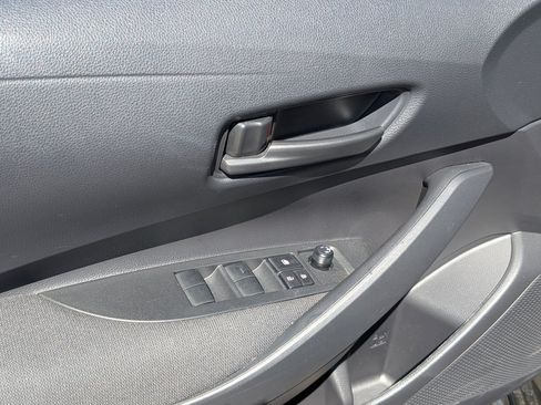 Used 2026 Toyota Corolla LE FWD image 15