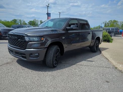 New 2026 RAM 1500 4x4 Crew Cab image 5