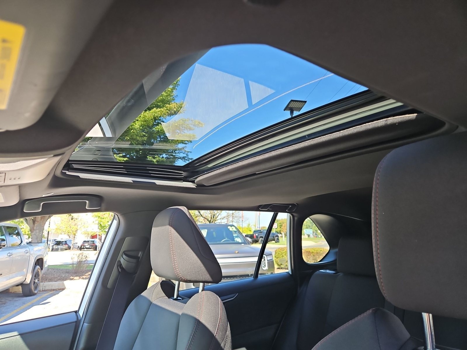 Used 2023 Toyota RAV4 SE w/ Weather & Moonroof Package AWD/4WD image 23