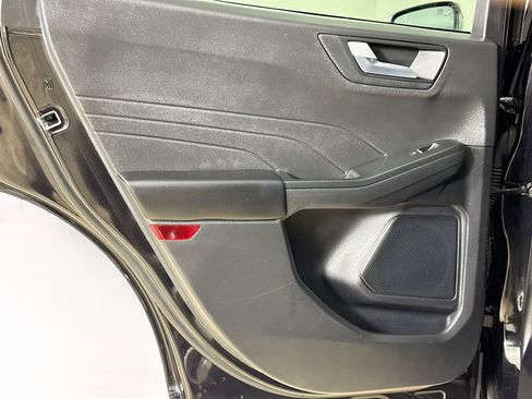 Used 2025 Ford Escape Platinum image 22