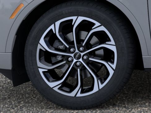New 2026 Lincoln Nautilus Reserve AWD/4WD image 19