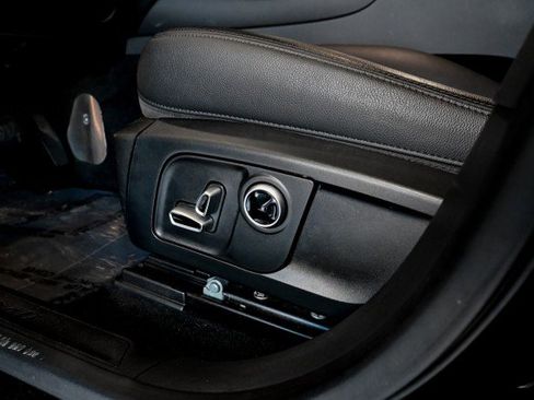 Used 2022 Maserati Levante GT image 18