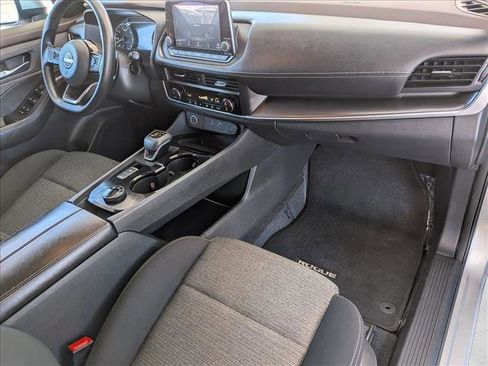 Used 2023 Nissan Rogue SV image 21