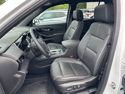 Used 2023 Chevrolet Traverse RS w/ LPO, Floor Liner Package AWD/4WD image 22