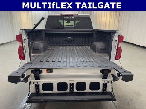 Used 2025 Chevrolet Silverado 1500 High Country w/ High Country Premium Package image 9