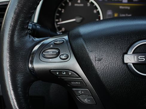 Used 2023 Nissan Murano Platinum w/ Cargo Package image 23