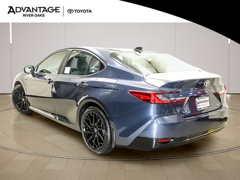 New 2026 Toyota Camry XLE FWD image 5