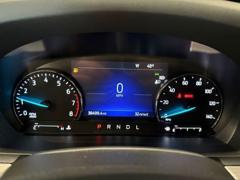 Used 2022 Ford Explorer XLT w/ Equipment Group 202A AWD/4WD image 24
