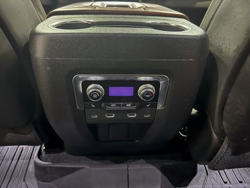 Used 2023 GMC Yukon Denali Ultimate image 22