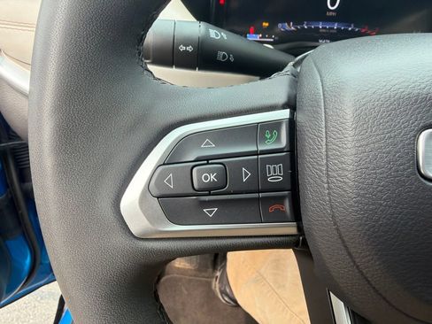 Used 2025 Jeep Compass Limited w/ Elite Group AWD/4WD image 19