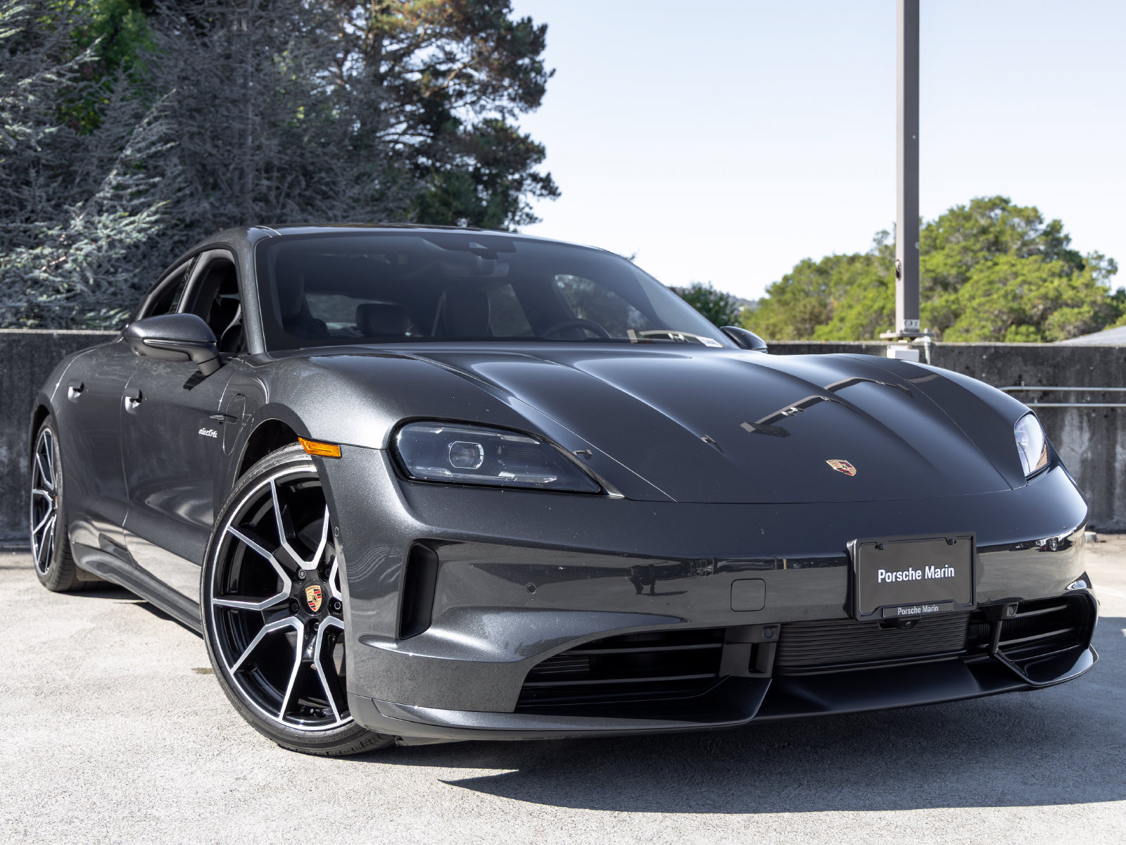 Certified 2026 Porsche Taycan AWD/4WD image 9