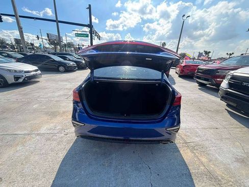 Used 2021 Kia Forte LXS FWD image 12