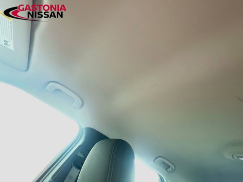 Used 2023 Chevrolet TrailBlazer LS image 29