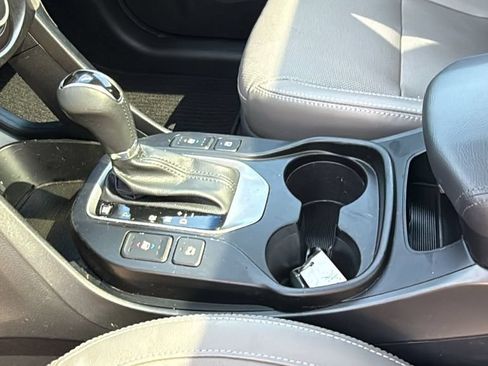Used 2018 Hyundai Santa Fe FWD image 38