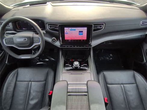 Used 2024 Jeep Wagoneer Series III image 14