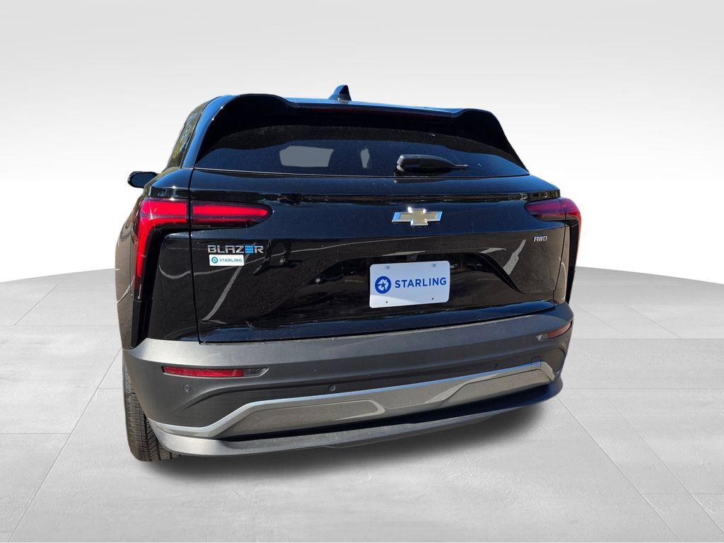 New 2025 Chevrolet Blazer EV LT AWD/4WD image 7