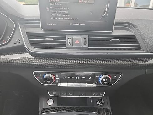 Used 2019 Audi SQ5 Premium Plus w/ Premium Plus Package AWD/4WD image 19