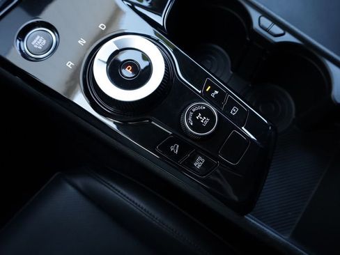 Used 2023 Kia Sportage EX image 38