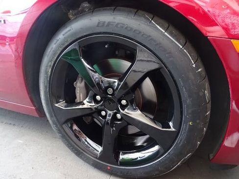 Used 2015 Chevrolet Camaro SS RWD image 7