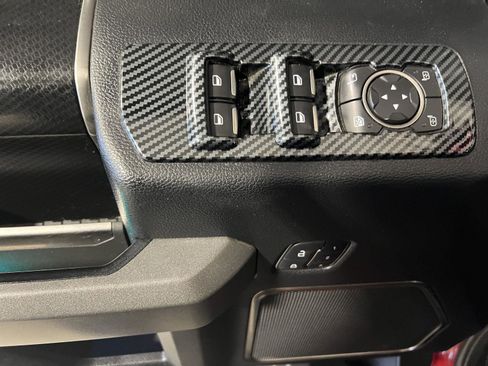 Used 2017 Ford F150 Raptor w/ Equipment Group 802A Luxury image 11