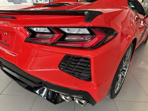 Used 2023 Chevrolet Corvette Stingray Premium Conv w/ Z51 Performance Package RWD image 10