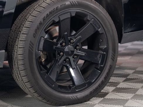 Used 2017 GMC Yukon XL Denali w/ Open Road Package image 9