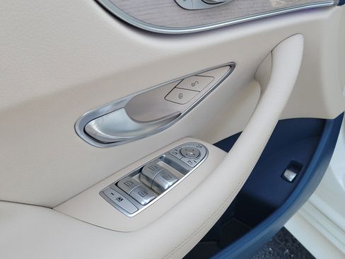 Used 2019 Mercedes-Benz E 450 4MATIC Cabriolet image 14
