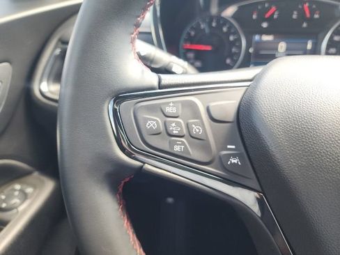 Certified 2024 Chevrolet Equinox RS FWD image 33
