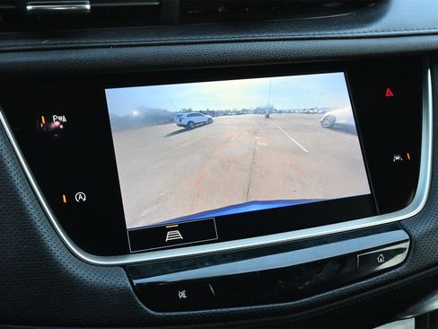 Certified 2023 Cadillac XT6 Luxury image 13