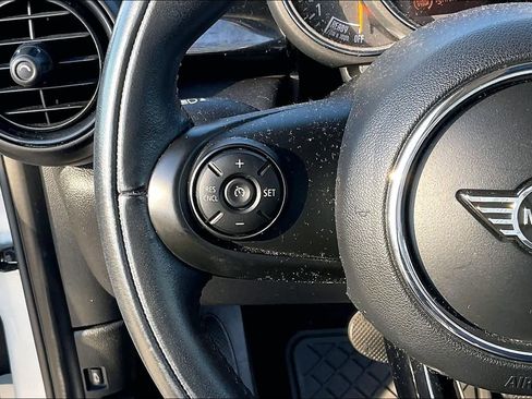 Used 2020 MINI Cooper 2-Door Hardtop image 19
