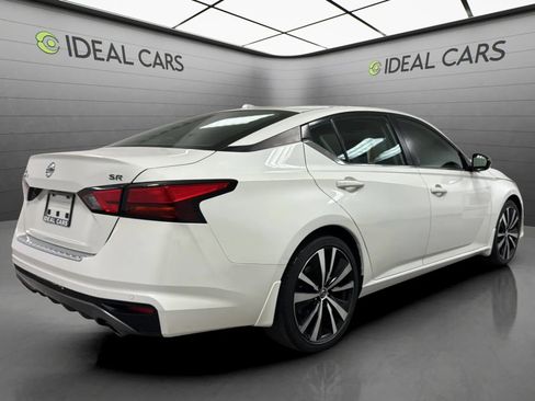 Used 2022 Nissan Altima 2.5 SR FWD image 5