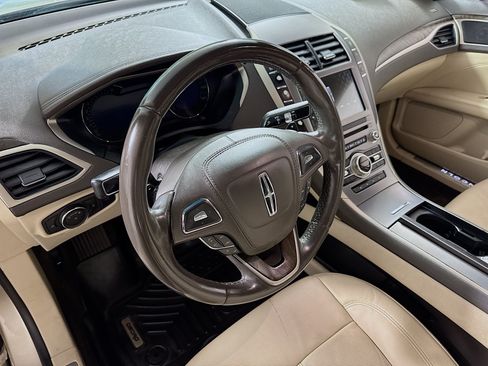 Used 2017 Lincoln MKZ Reserve w/ Climate Package AWD/4WD image 13