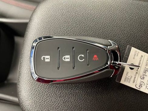 New 2026 Chevrolet Trax RS w/ Sunroof Package image 22