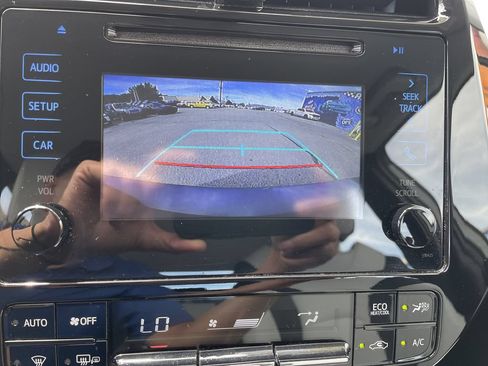 Certified 2019 Toyota Prius XLE AWD/4WD image 19